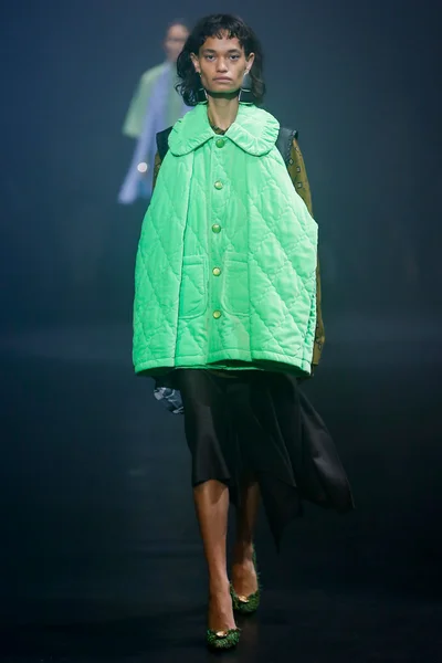 Look 34